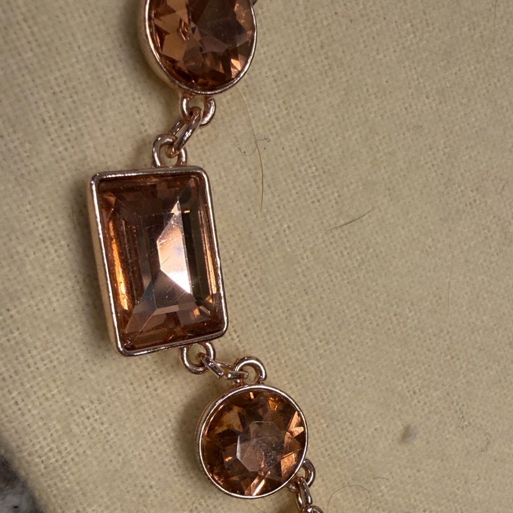 Gorgeous set of earrings and necklace - Picture 3 of 4
